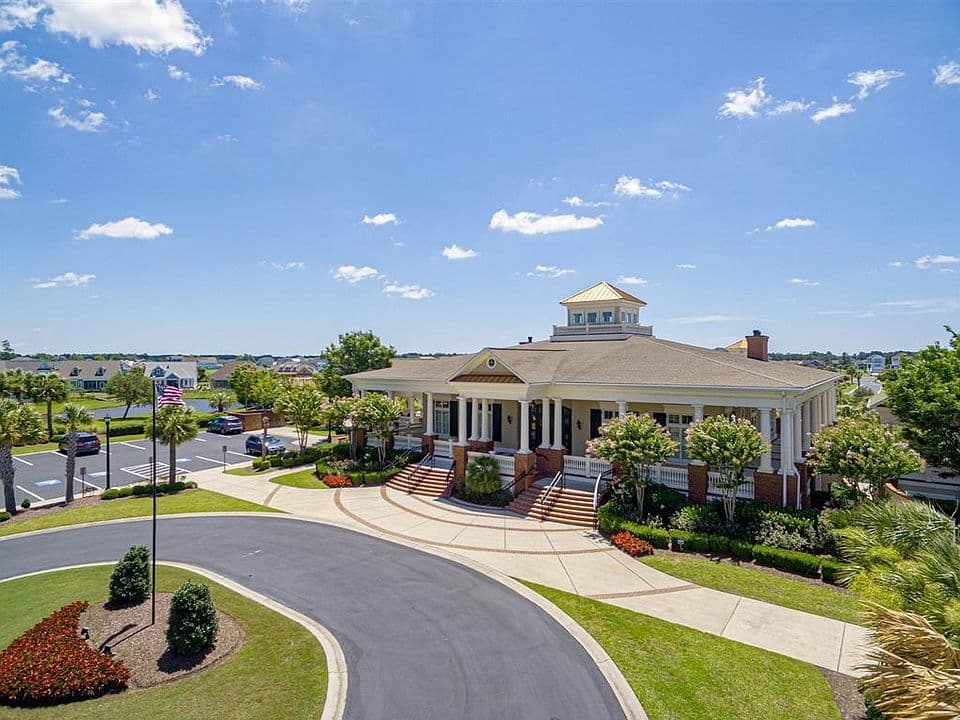 Waterway Palms clubhouse and grounds — Goal Line Mowing lawn care in Myrtle Beach SC